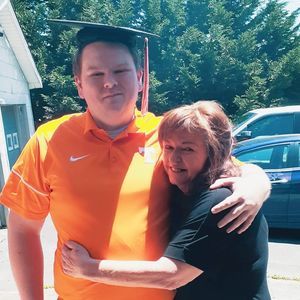 Meet your Posher, Gwen neil